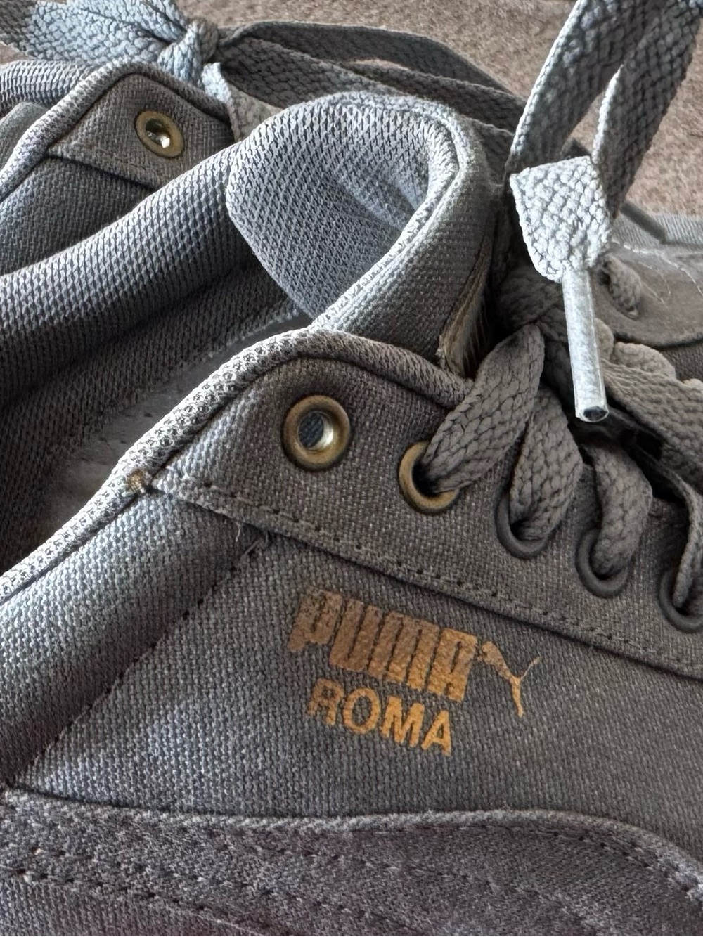 Puma Roma Men’s Sneakers in Light Gray with Gold Logo